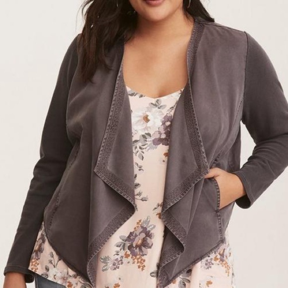 TORRID Grey Knit to Woven Drape Open Front Jacket Womens Size 2 or 2X NWT - Picture 1 of 10